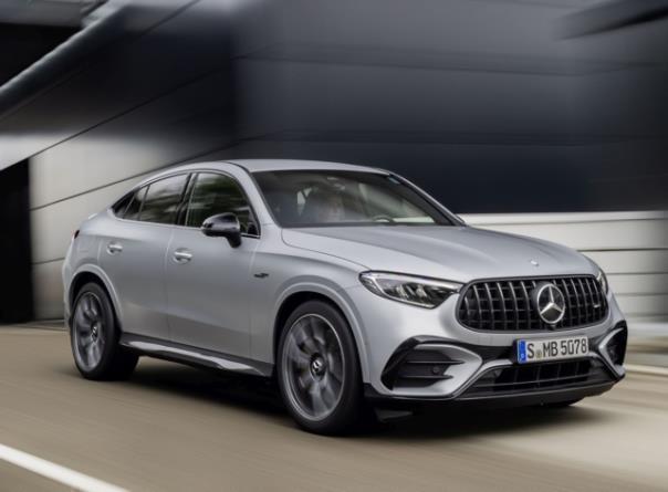 Erstes SUV-Coupé mit exklusiver AMG E PERFORMANCE Hybrid Technologie